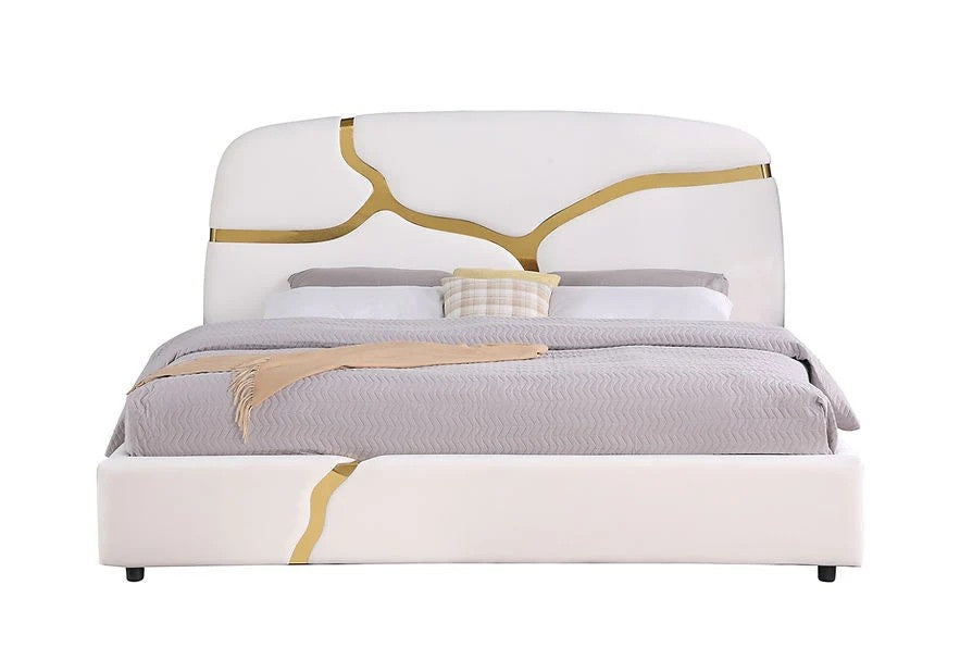 B838 Milan (White)