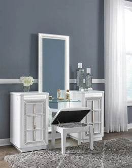 B822 - Vanity w/Stool (LED Lights) **ON SALE**