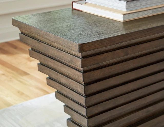 T821-4 - Sofa Table
