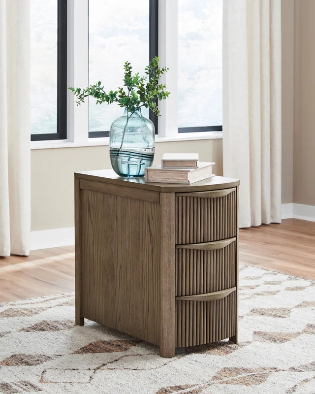 T208-317 - End Table (USB-A / USB-C Ports) **NEW ARRIVAL**